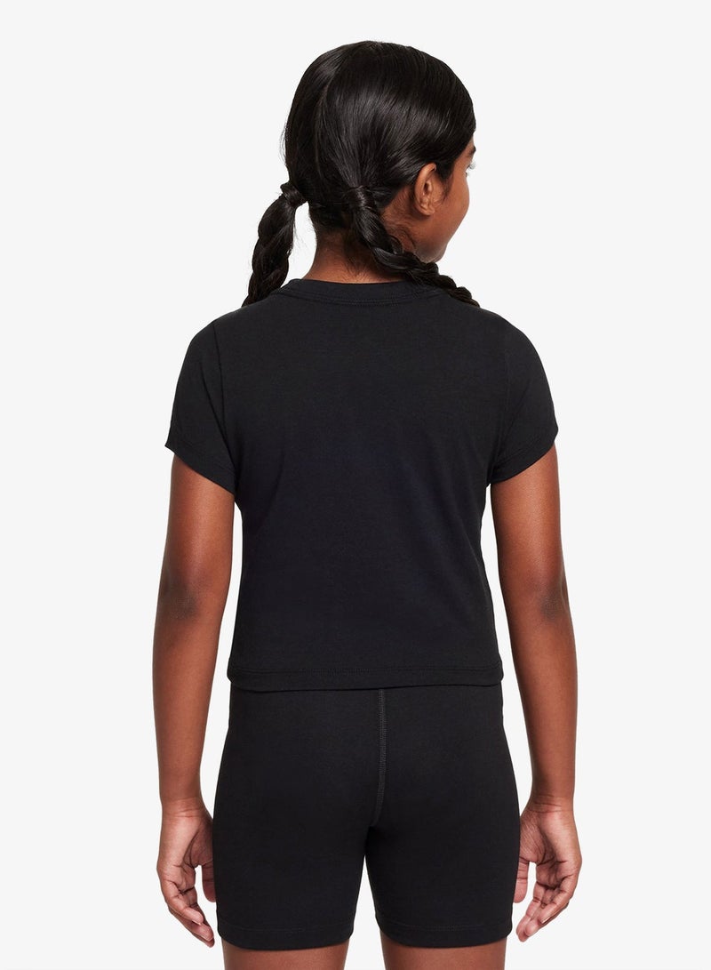 Nike Youth Nsw Slim Fit Cropped T-Shirt - Image 2